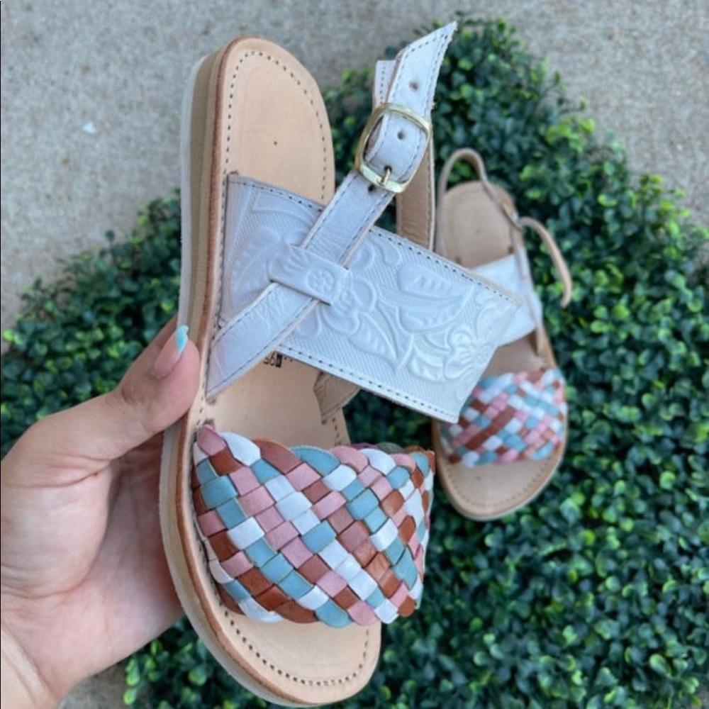 Huarache sandal